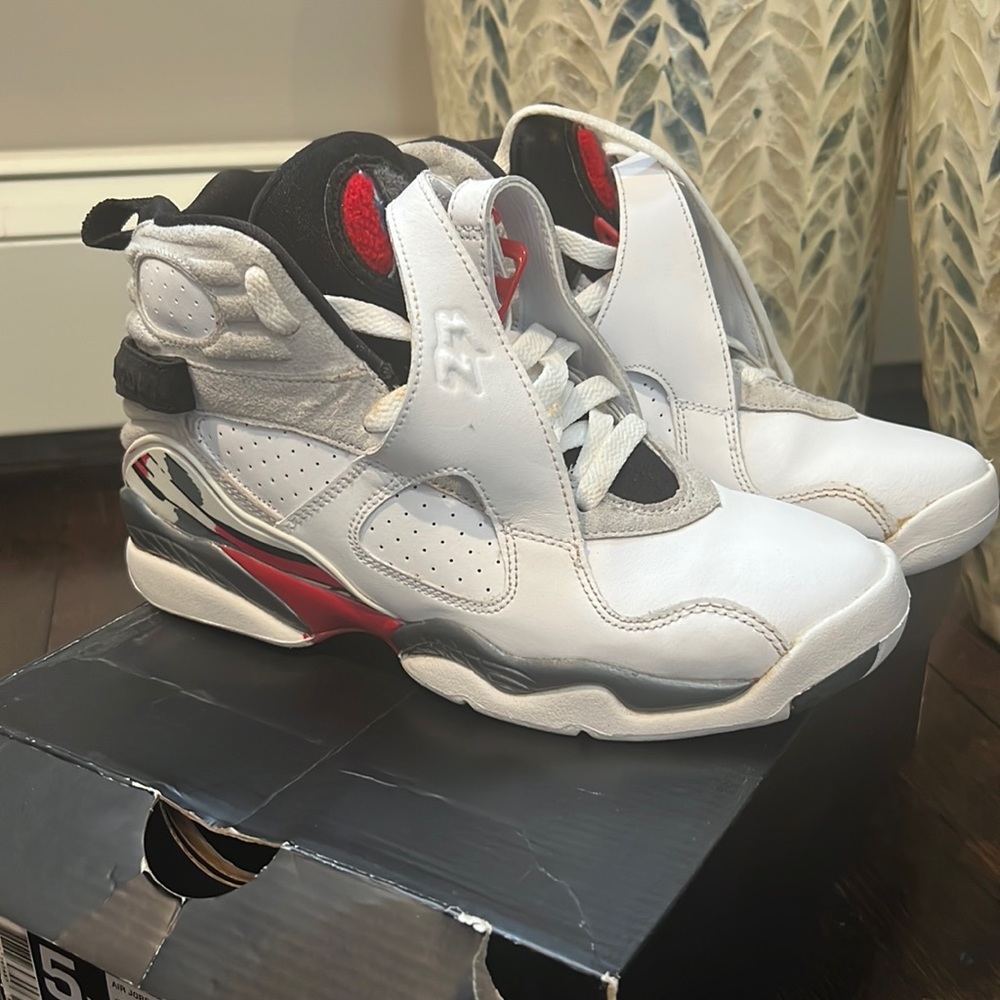 Bugs bunny Jordan 8